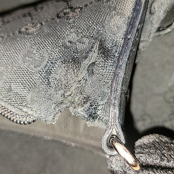 Gucci Monogram Crossbody Bag - Picture 9 of 9